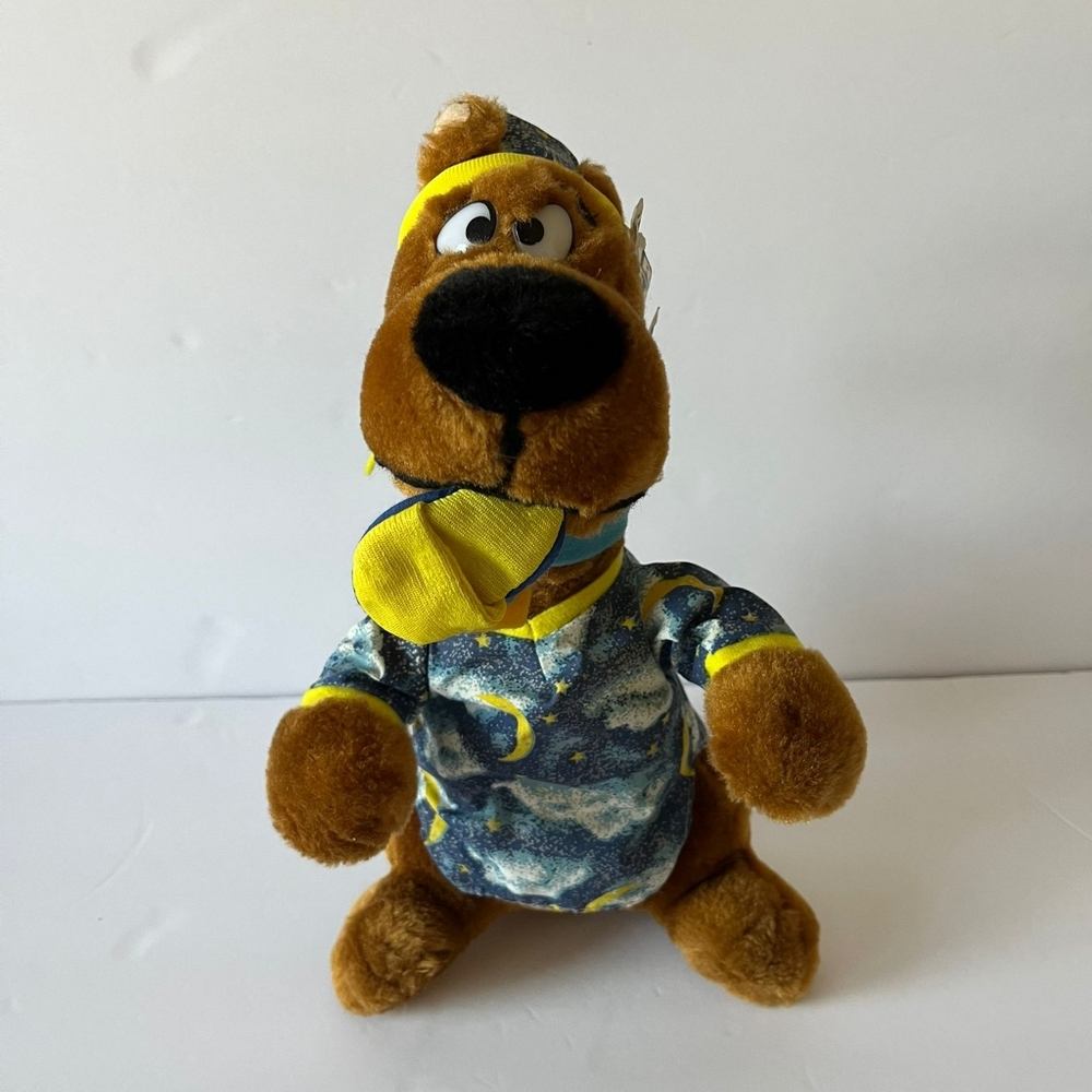Cartoon Network Scooby-Doo Nighttime Pajamas Plush 11" Stuffed Animal W Tag